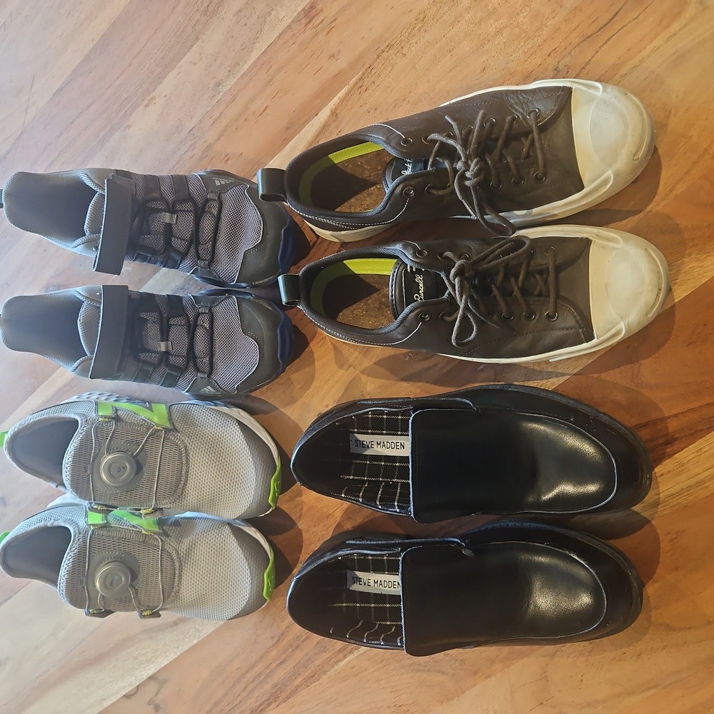 Boys shoes